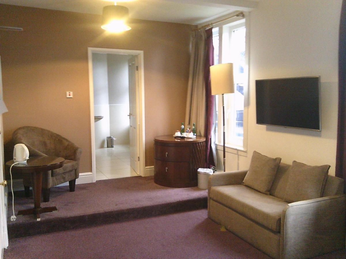 The Speyside Hotel And Restaurant Grantown-on-Spey Екстериор снимка